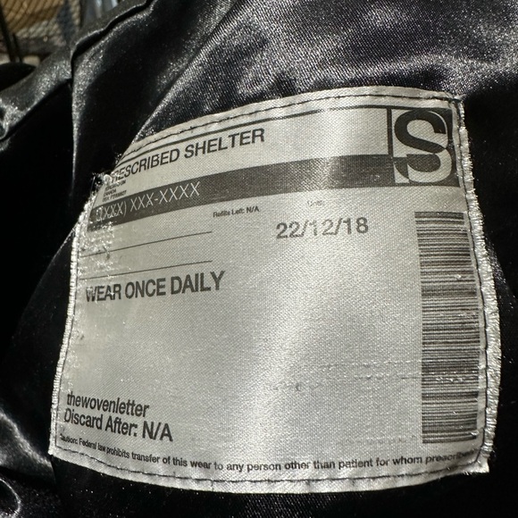 1 of 1 Puffer Jacket - Picture 4 of 5